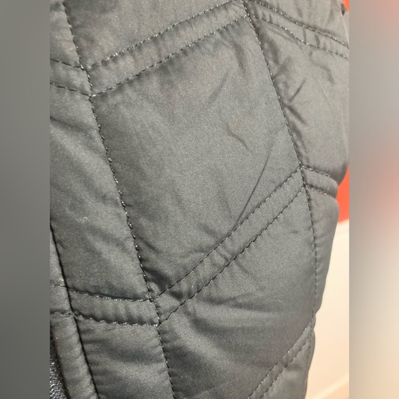 Ashley Sherpa Lined Black Noir Sleeveless Vest - Picture 2 of 4